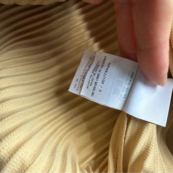 Homme Plissé Issey Miyake Shirt - Picture 2 of 4